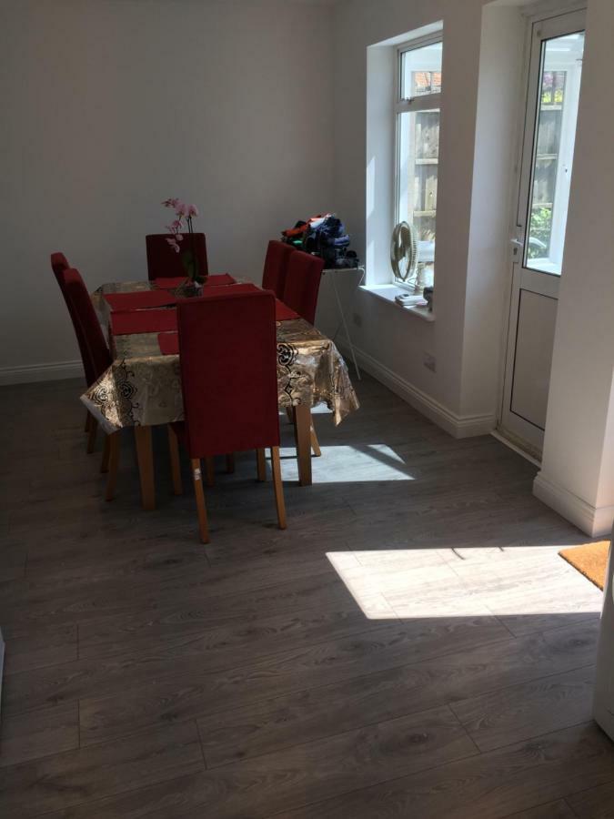 Rushden Vacation Home Хендон Экстерьер фото