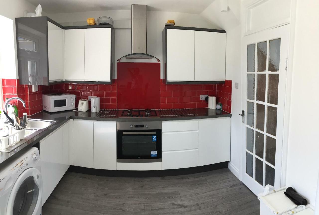 Rushden Vacation Home Хендон Экстерьер фото